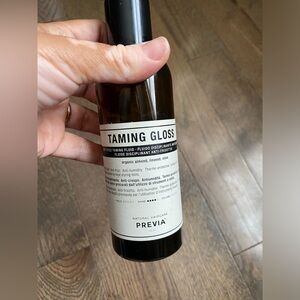 Previa taming gloss hair oil